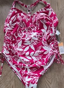 Kona Sol bathing suit XL(16-18)